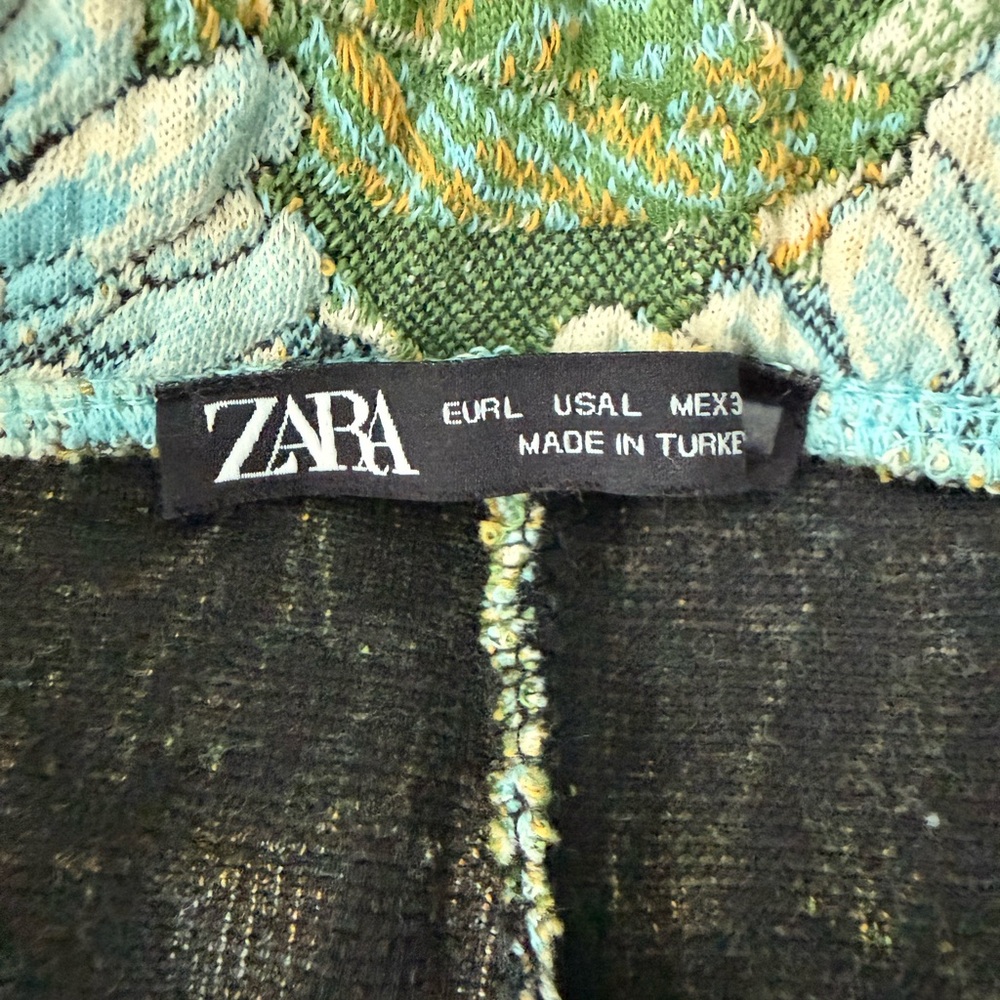 Zara Blue Floral High Waist Women Shorts - Picture 5 of 10